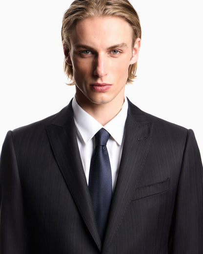 Textured pure silk tie