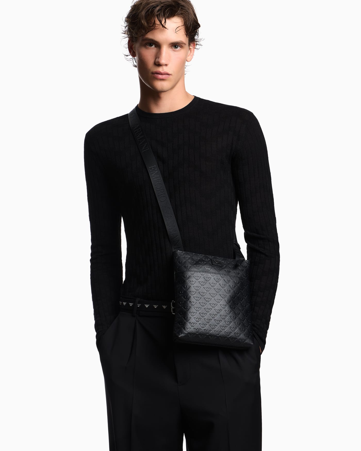 Slim leather shoulder bag man
