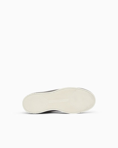 Leather sneakers with suede details