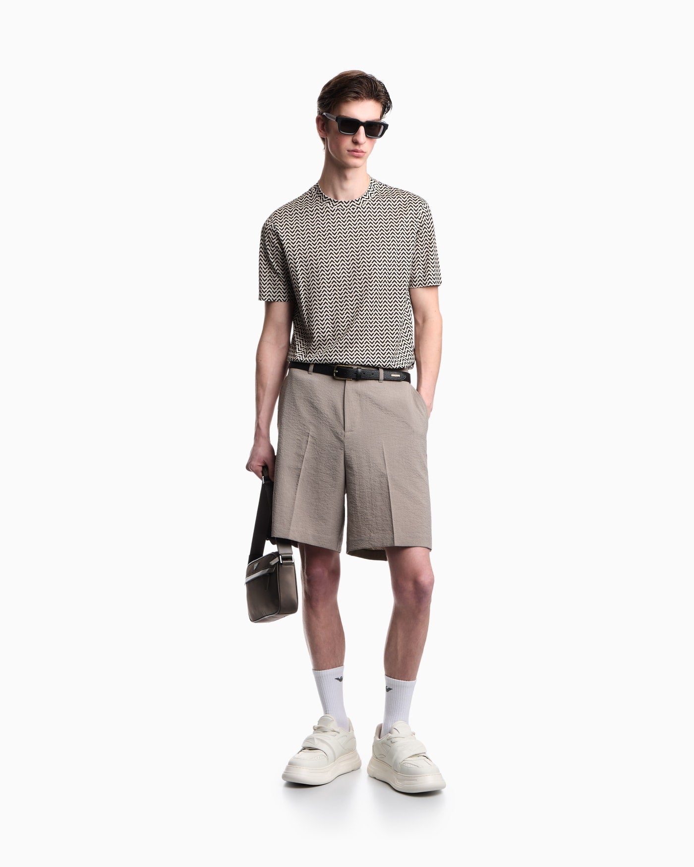Shorts in technical seersucker fabric