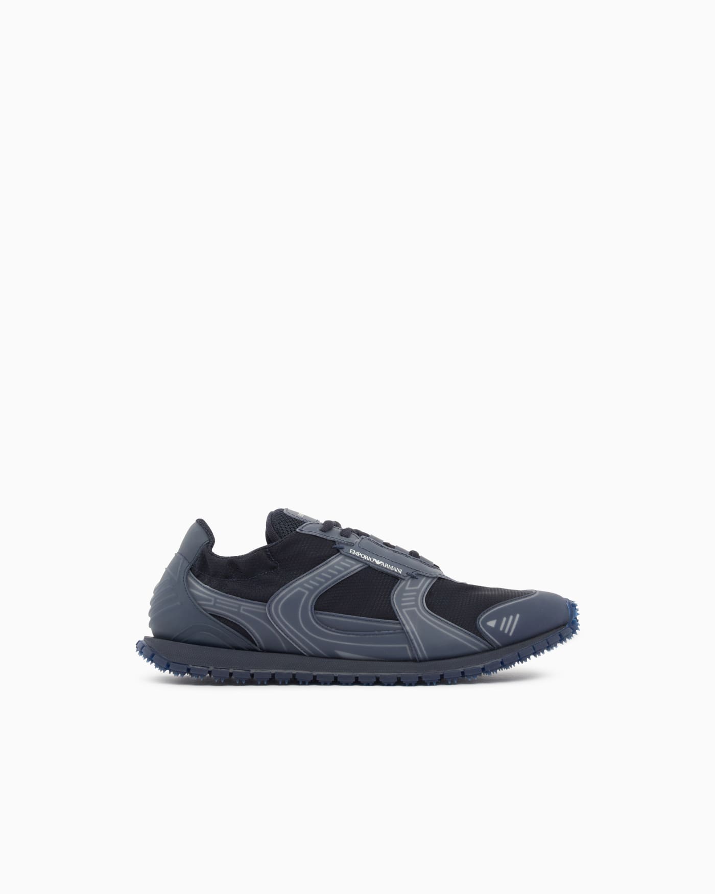 Sneakers in ripstop and mesh with textured rubber sole