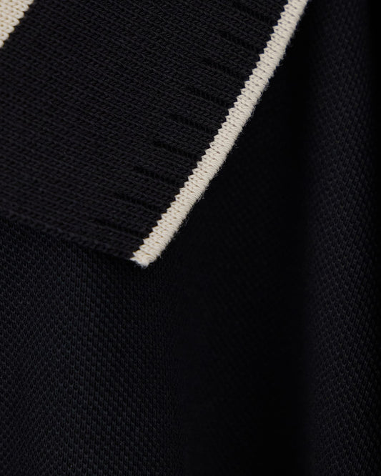 Piqué polo shirt with stripe detail on the collar