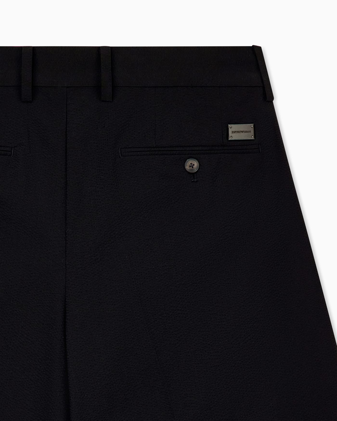Bermuda shorts in seersucker with down and feather padding