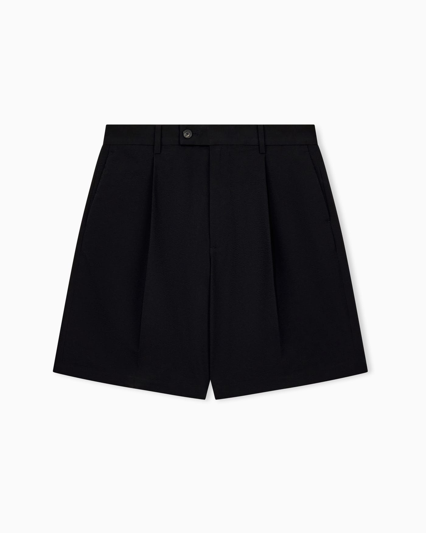 Bermuda shorts in seersucker with down and feather padding