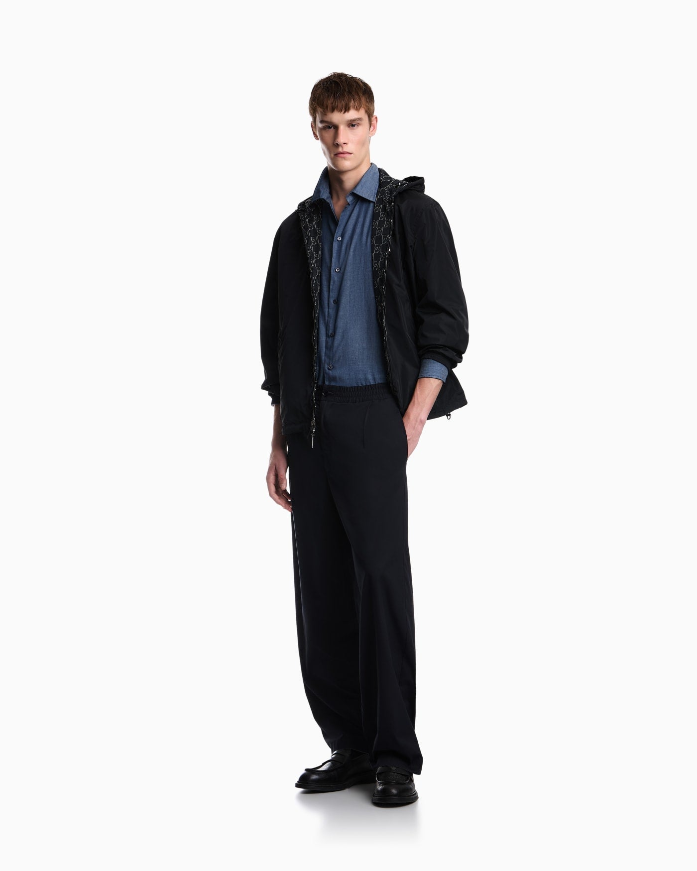 Regular fit cotton poplin trousers with elasticated waist