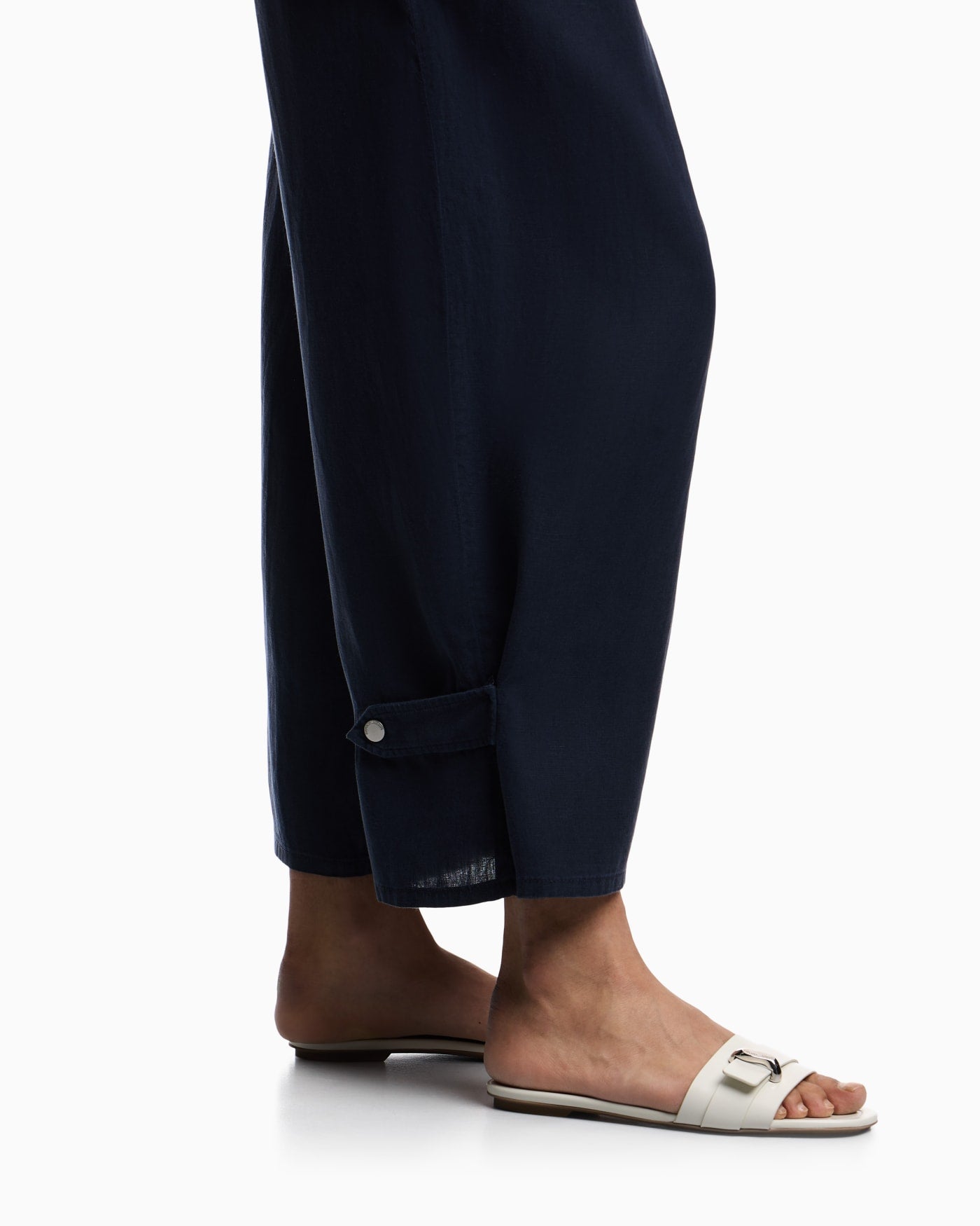 J4E relaxed-fit linen trousers