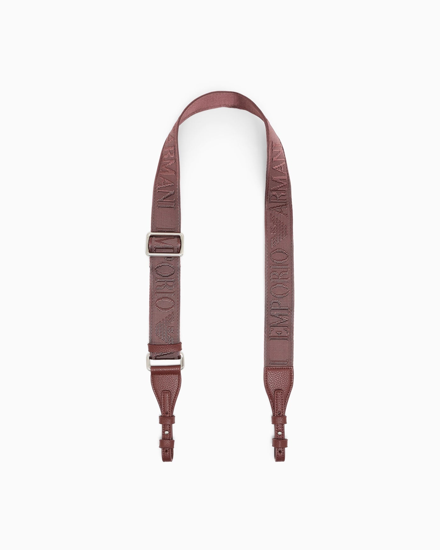 Wallet on chain with pebbled texture and adjustable strap