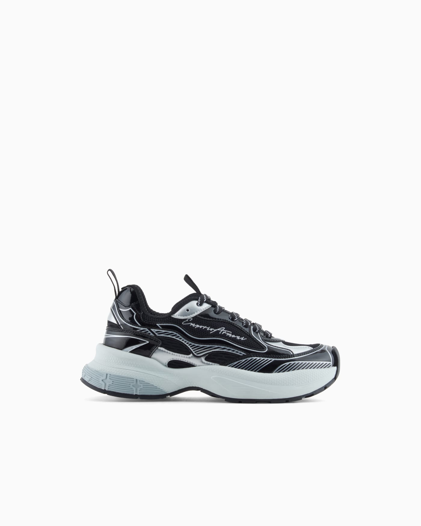 Mesh sneakers with laminated details and signature logo
