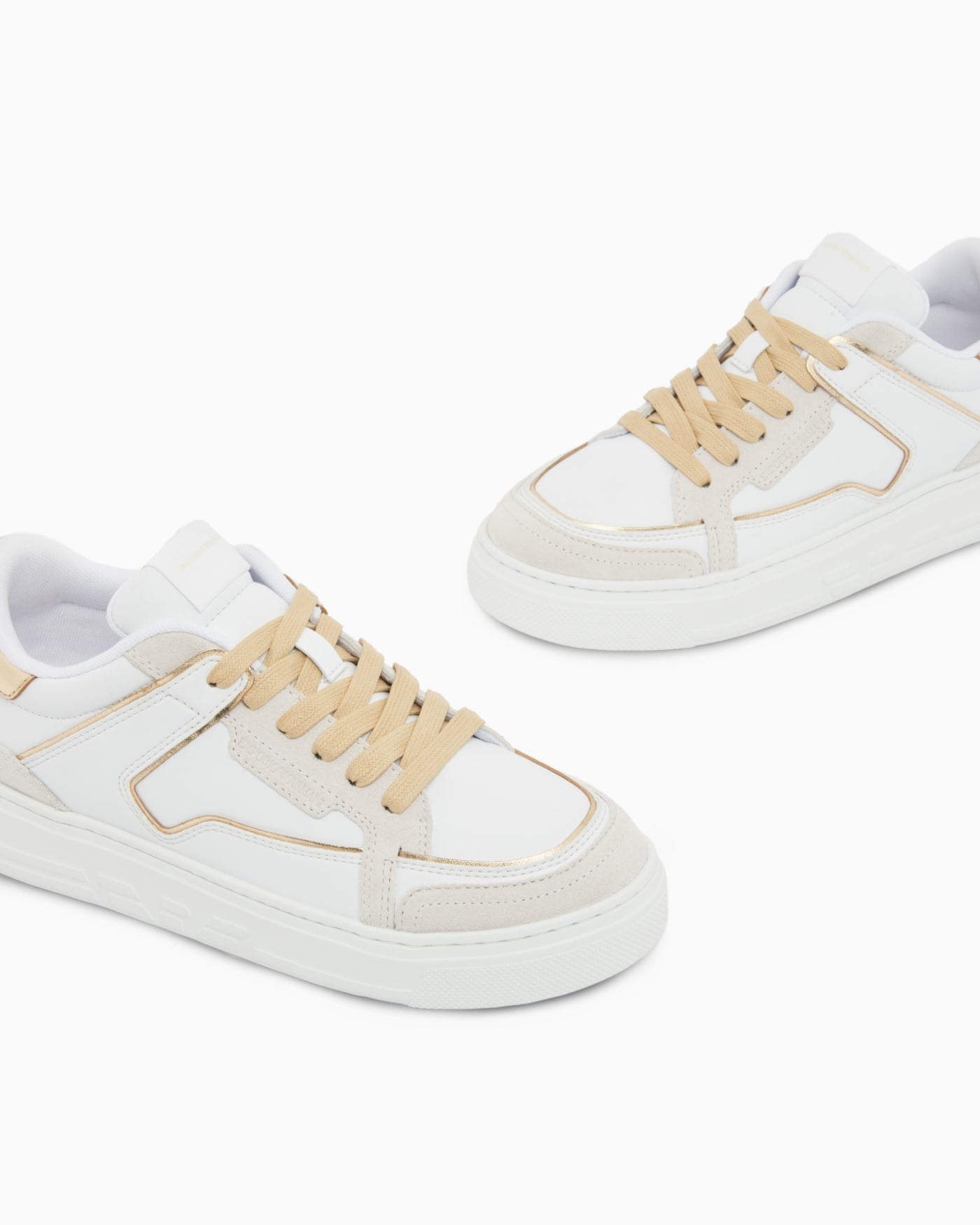 Leather sneakers with gold-coloured details