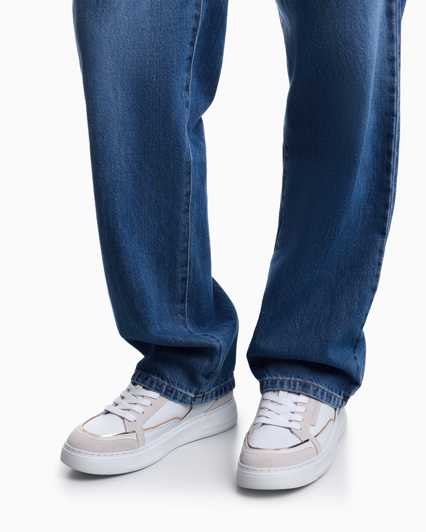 Leather sneakers with gold-coloured details