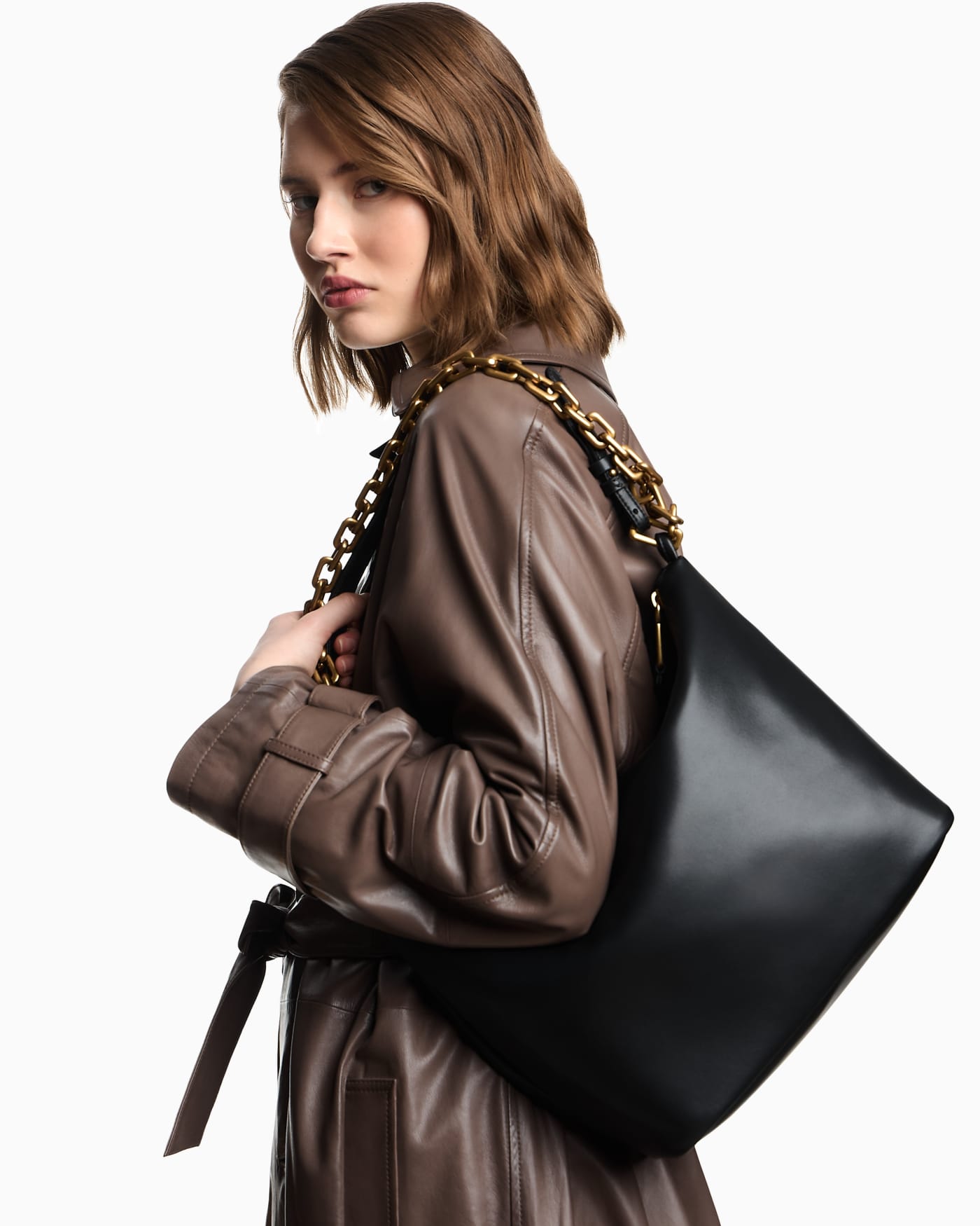 Medium leather hobo bag with chain