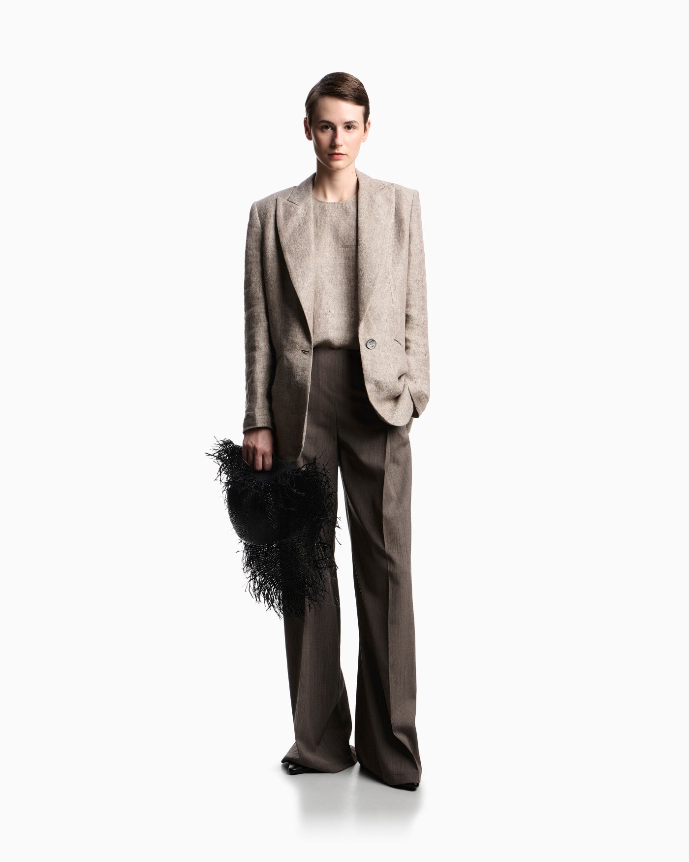 Light wool trousers with side crease
