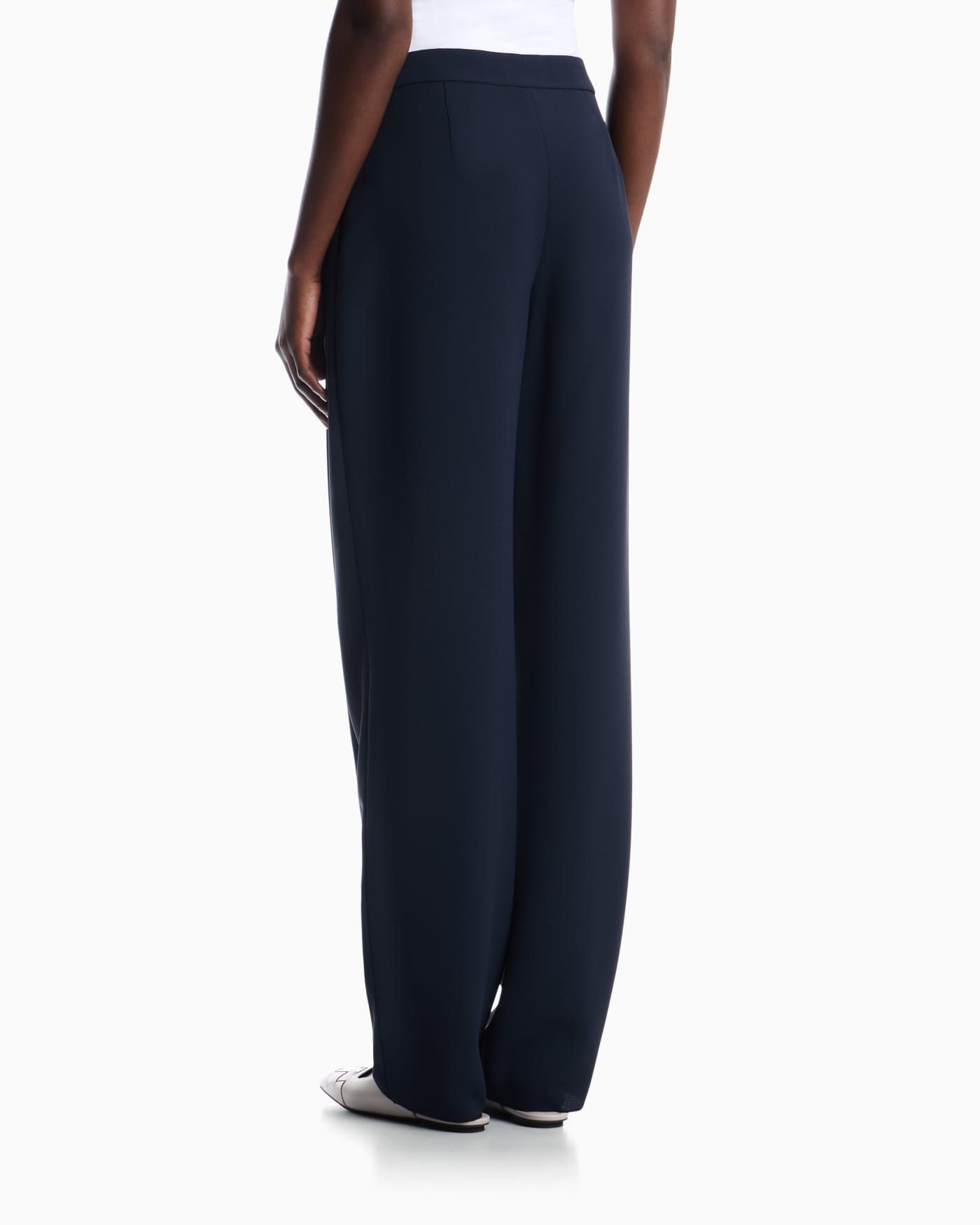 Unlined high-waisted wide-leg trousers with side pockets