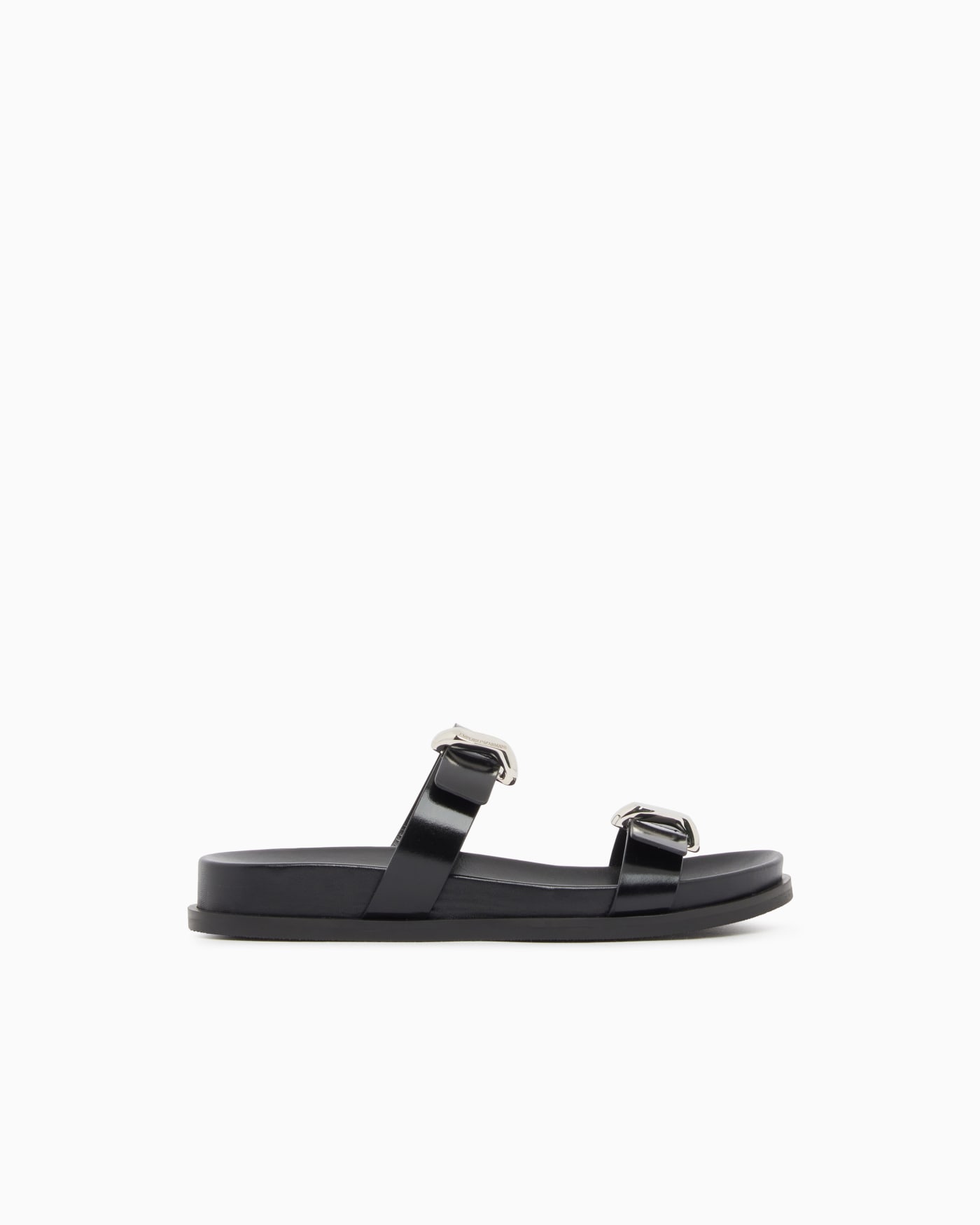 Shiny polished leather sandals