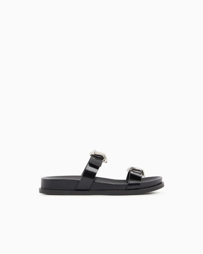 Shiny polished leather sandals