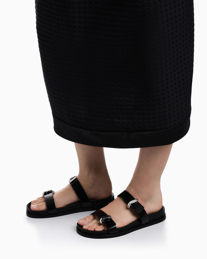 Shiny polished leather sandals