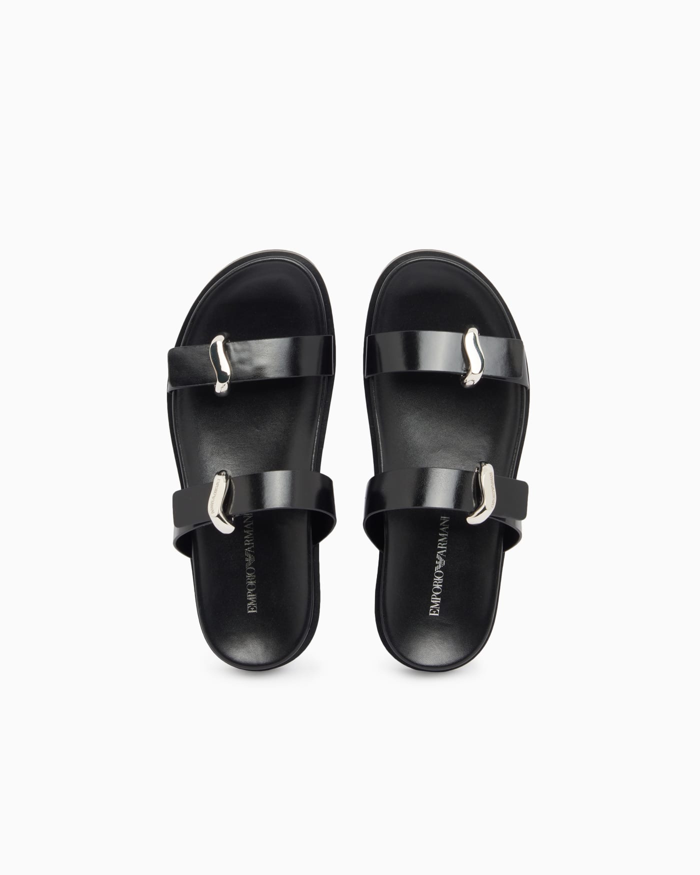 Shiny polished leather sandals