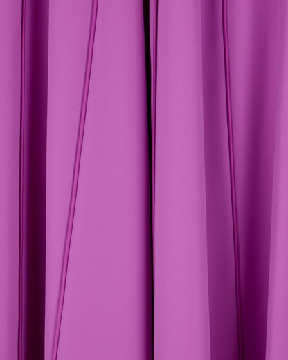 Sleeveless dress in techno cady with vertical piping