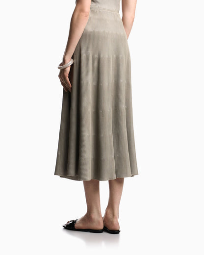Long, ribbed-effect skirt