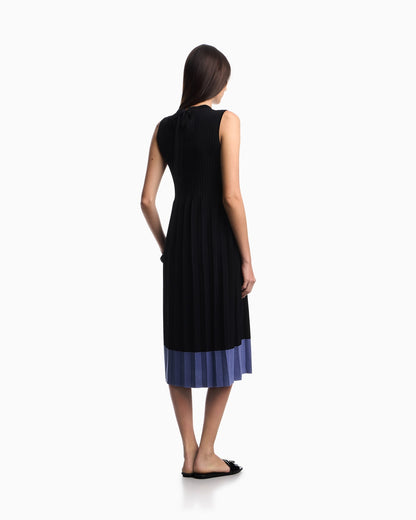 pleat-knit dress