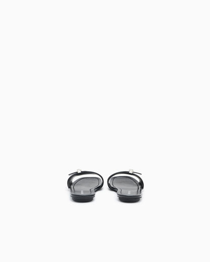 Shiny polished leather band sandals