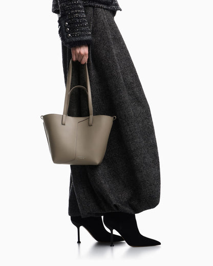 Emporio Armani 1981 leather shoulder bag