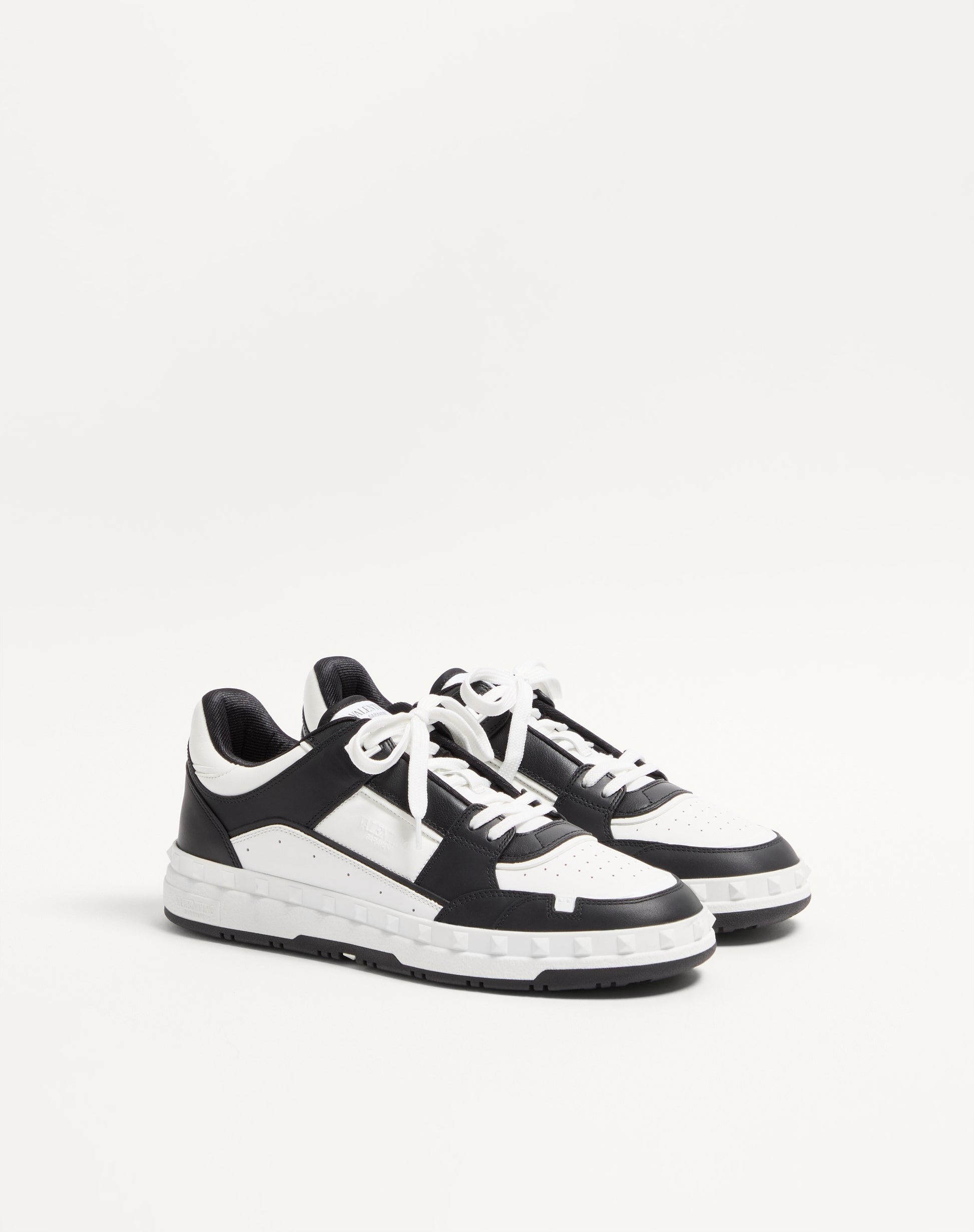 Freedots Low-top Trainer In Calfskin