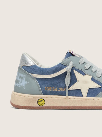 Junior Ball Star in light blue and denim-blue suede with white leather star