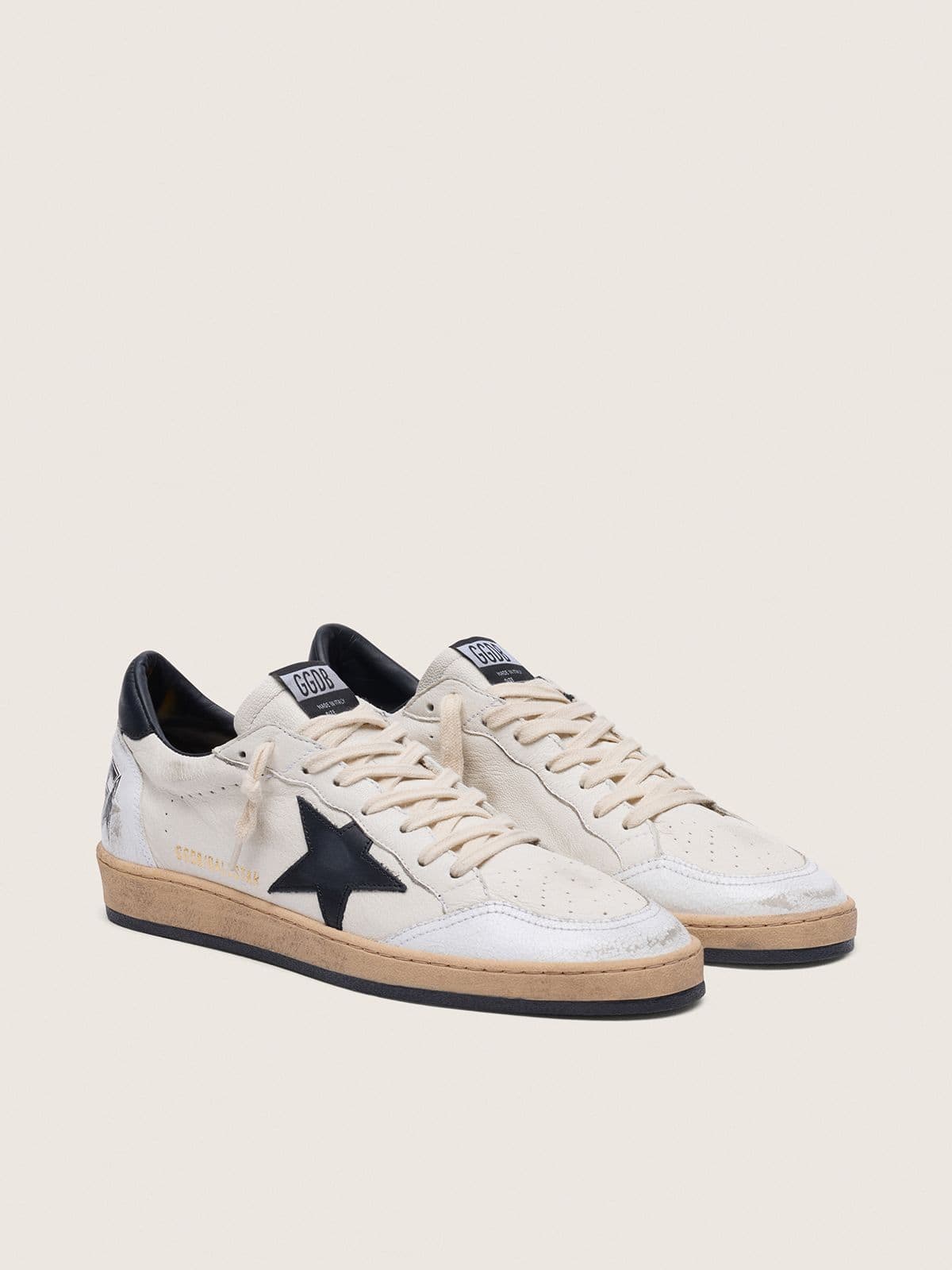 Men's Ball Star in white nappa with black star
