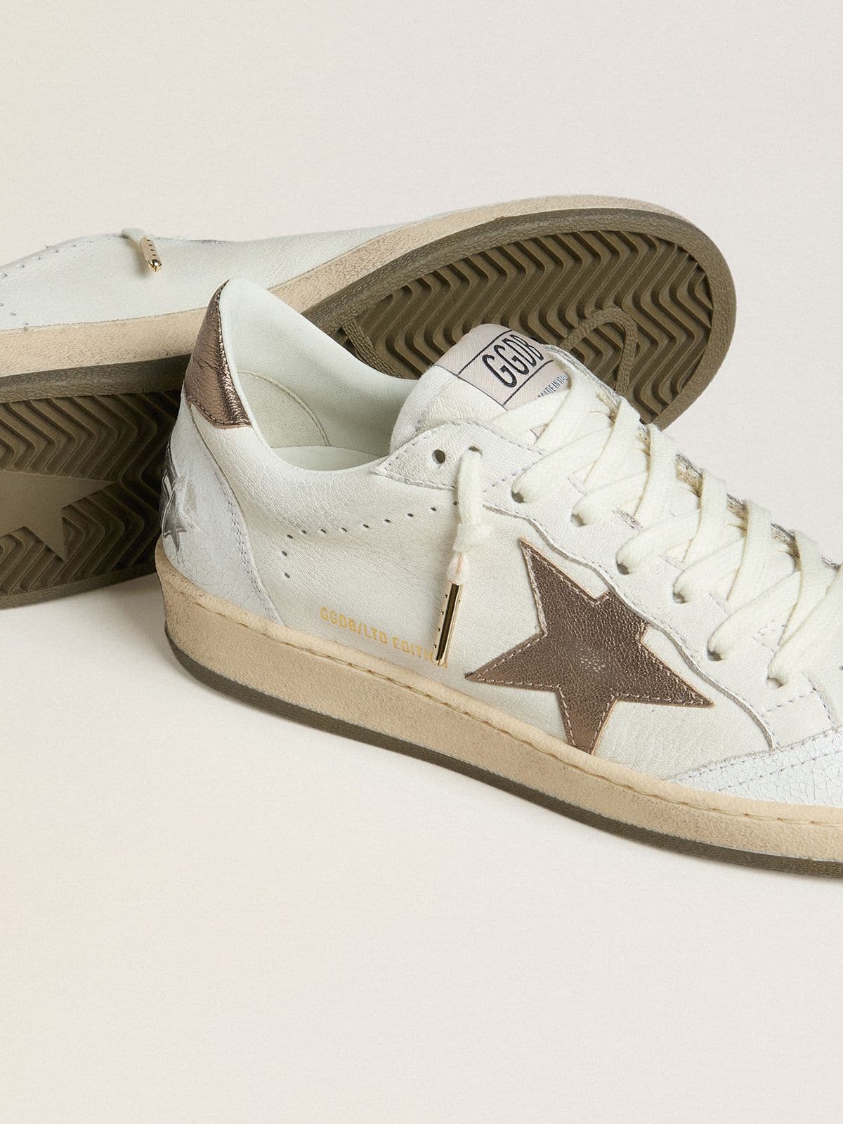 Men's Ball Star in white nappa leather with bronze-colored laminated leather star and heel tab