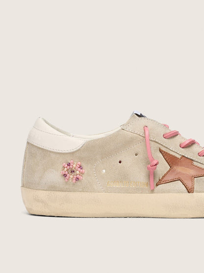 Women’s Super-Star LTD in pearl suede with brick-red star and embroidery