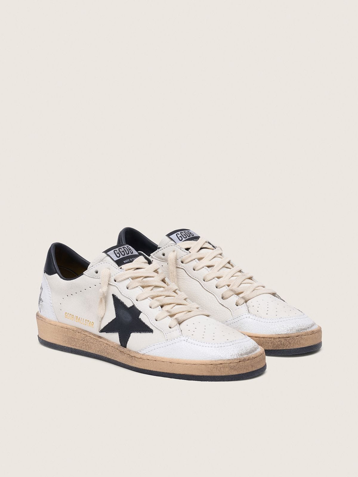 Women's Ball Star in nappa with black star and black heel tab