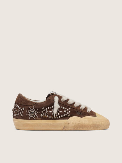 Women's Super-Star Penstar in brown suede with studs