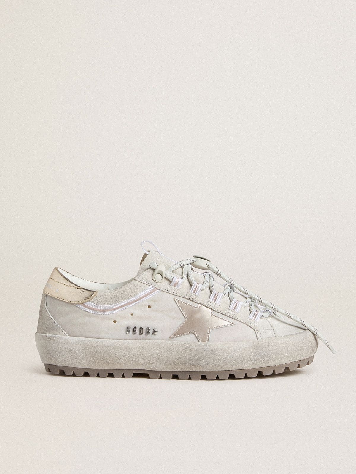 Women's Super-Star Ski in light gray nylon with metallic leather star and heel tab