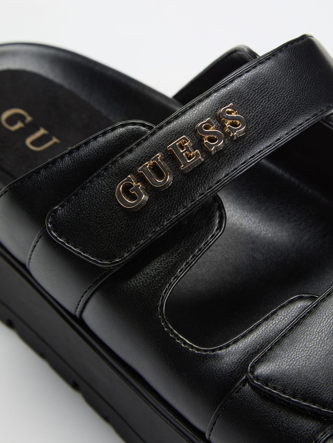 Fasten faux leather sandals