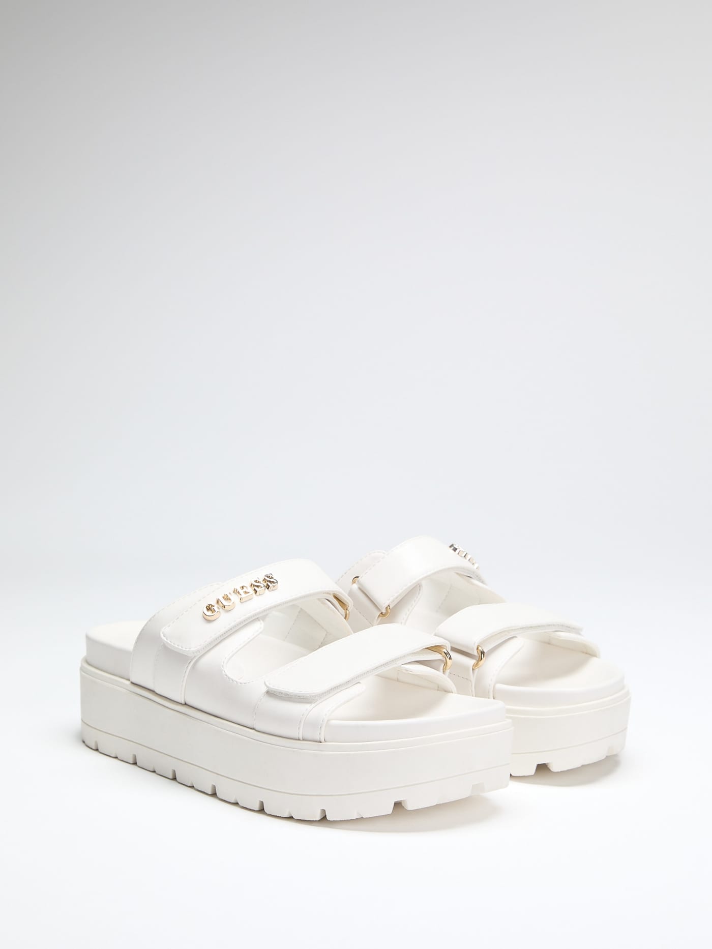 Fasten faux leather sandals