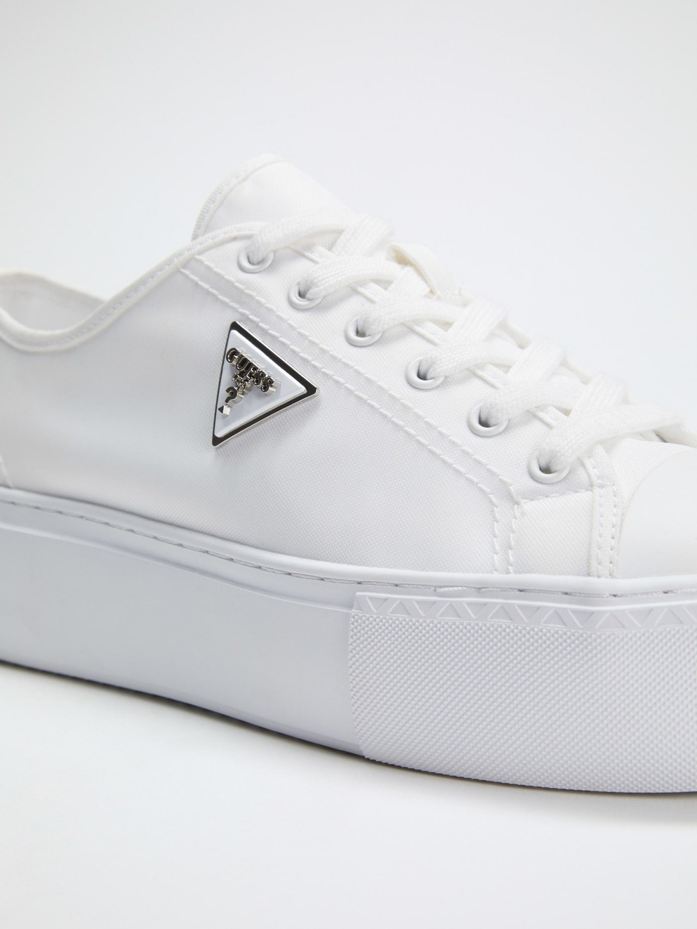 Joezi Low-Top Flatform Sneakers
