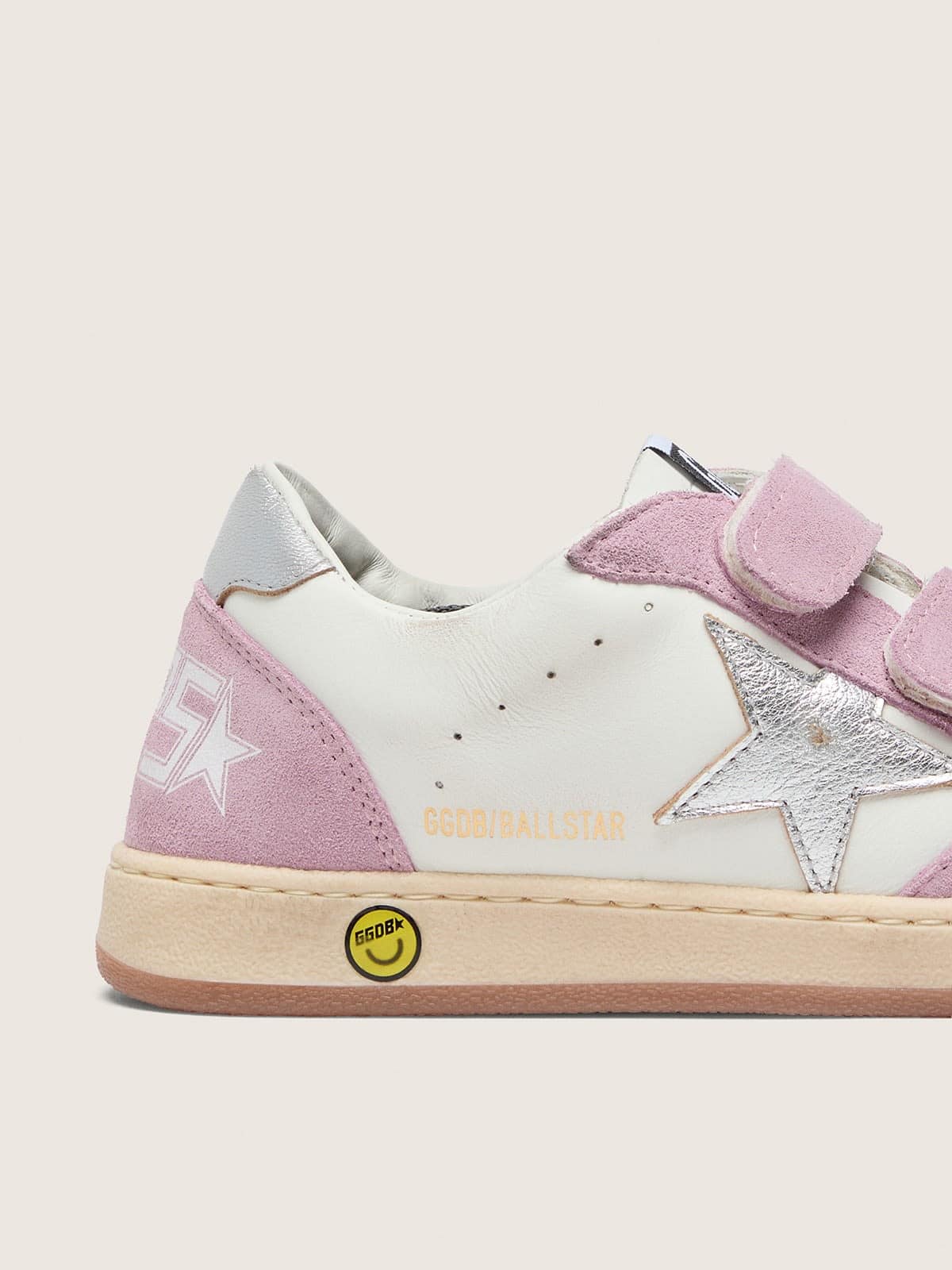 Young Ball Star in white leather with metallic silver leather star and lilac suede inserts