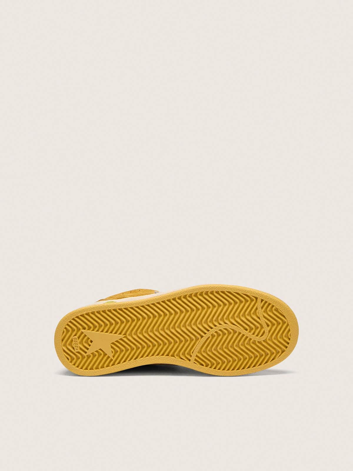 Young Ball Star in ocher suede with glossy white leather star and heel tab