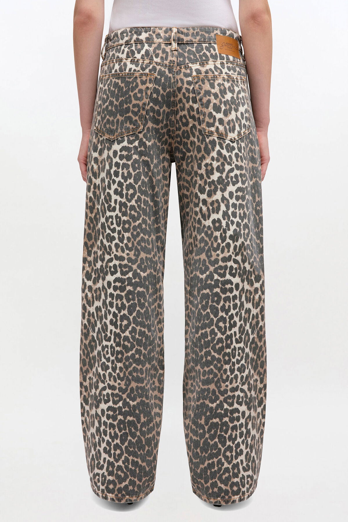 Izey Jeans in Leopard Print