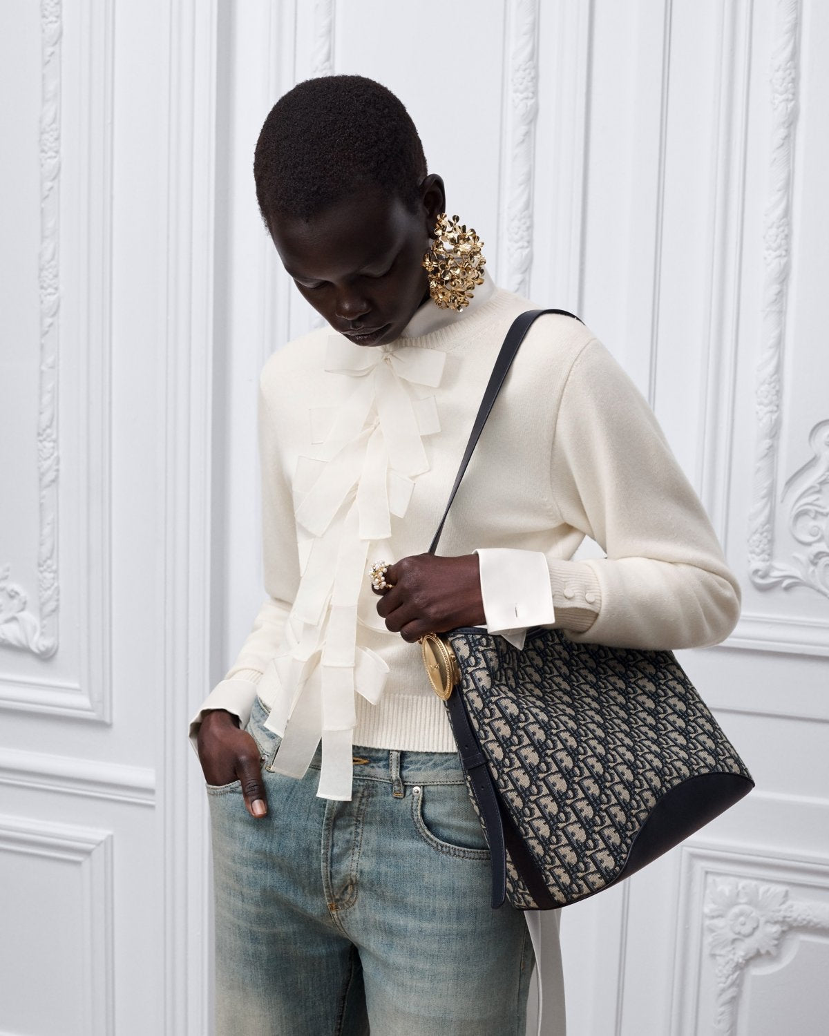 Medium Dior Médaillon Bucket Bag