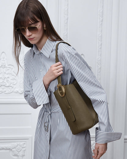 Medium Dior Médaillon Bucket Bag