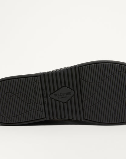 Low-top Calfskin Vl7n Sneaker With Bands