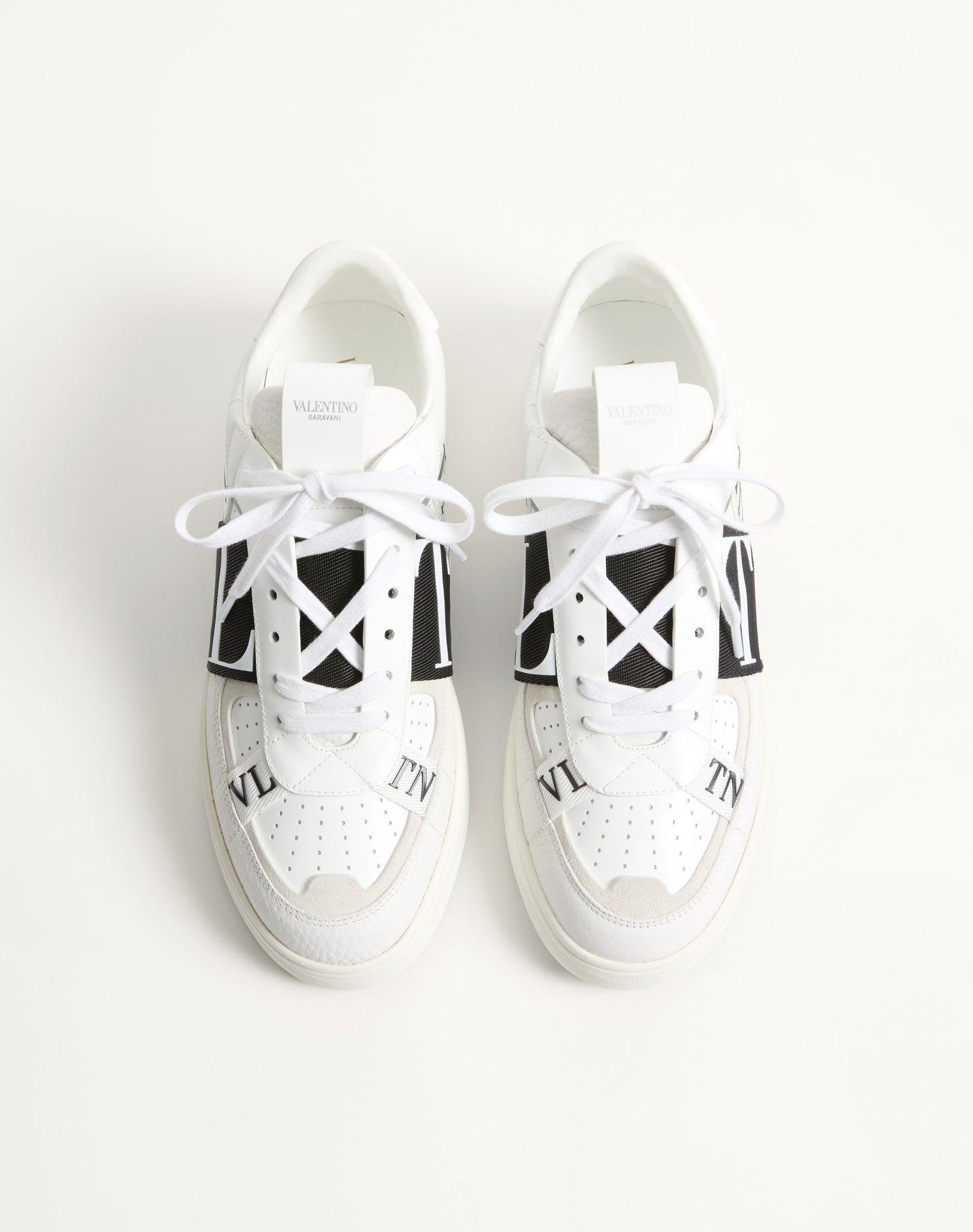 Low-top Calfskin Vl7n Sneaker With Bands