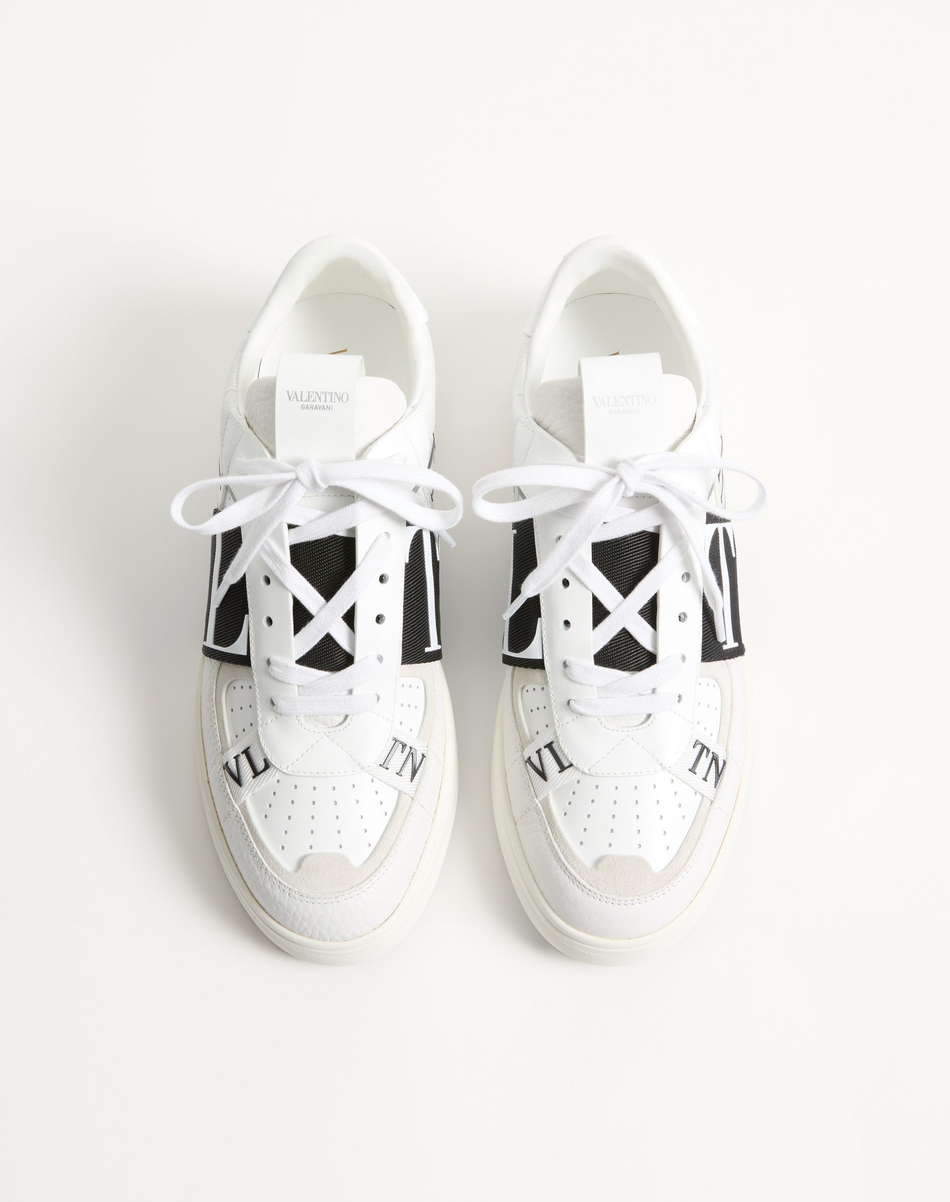 Low-top Calfskin Vl7n Sneaker With Bands