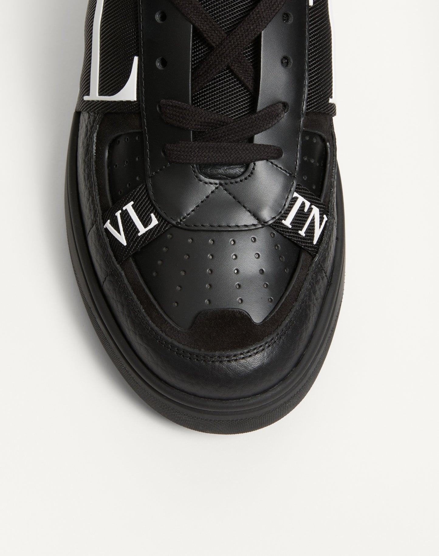 Low-top Calfskin Vl7n Sneaker With Bands