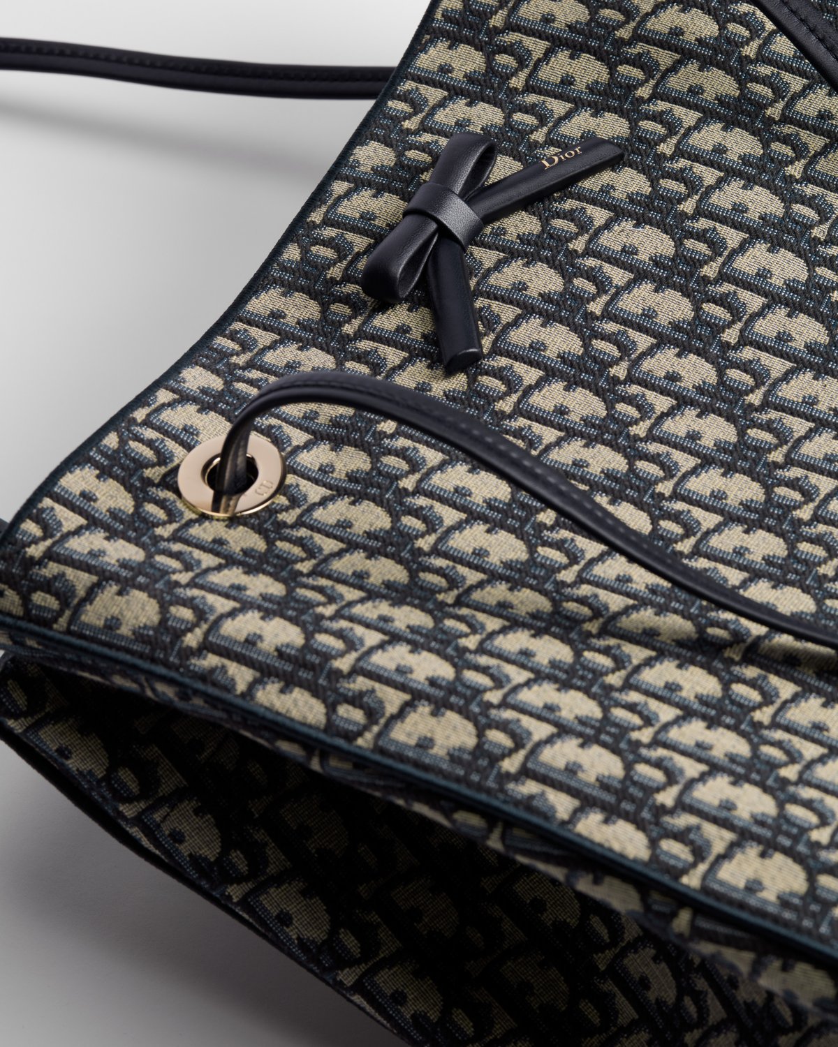 Medium Dior Promenade Shopping Bag