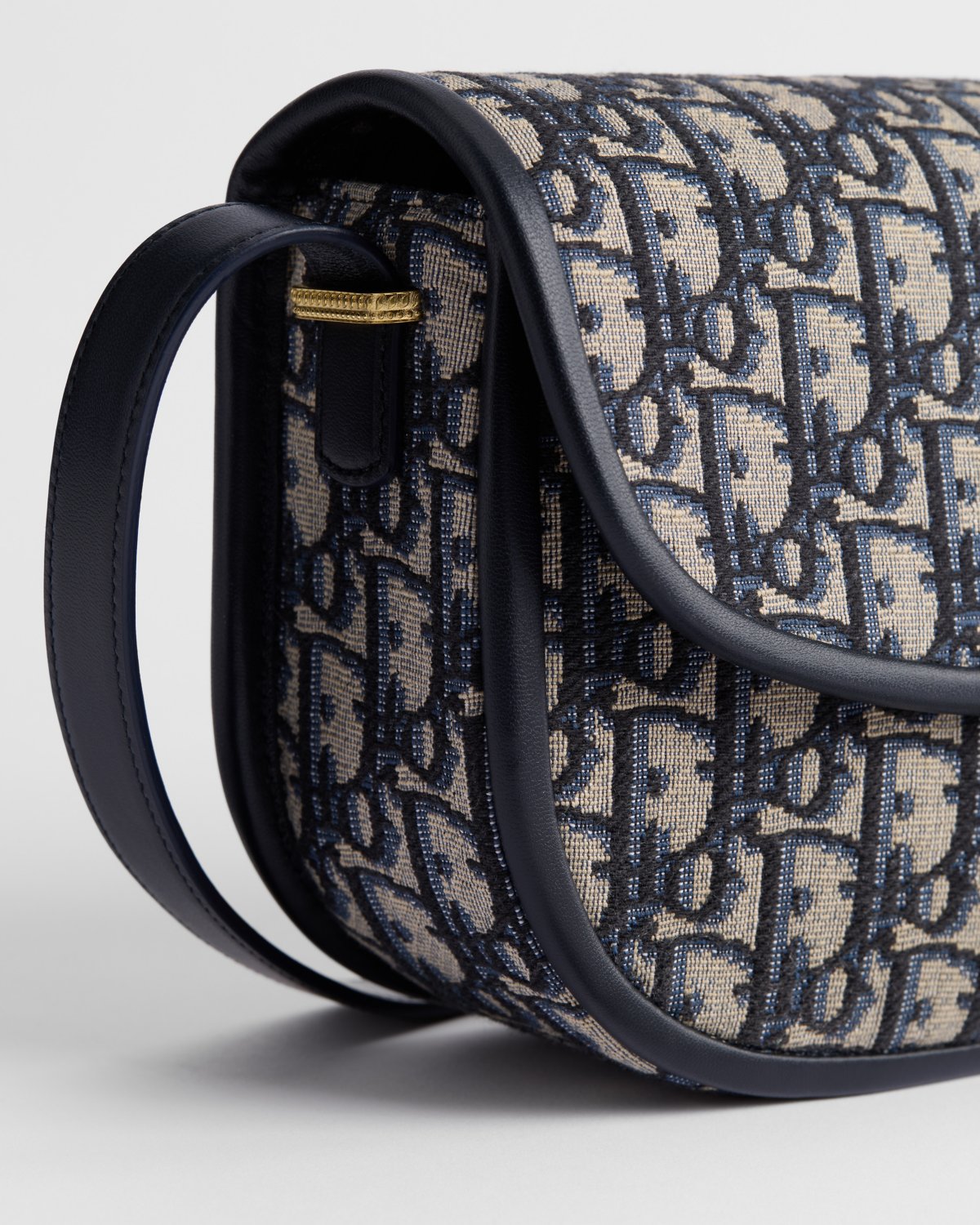 Medium Dior Médaillon Flap Bag