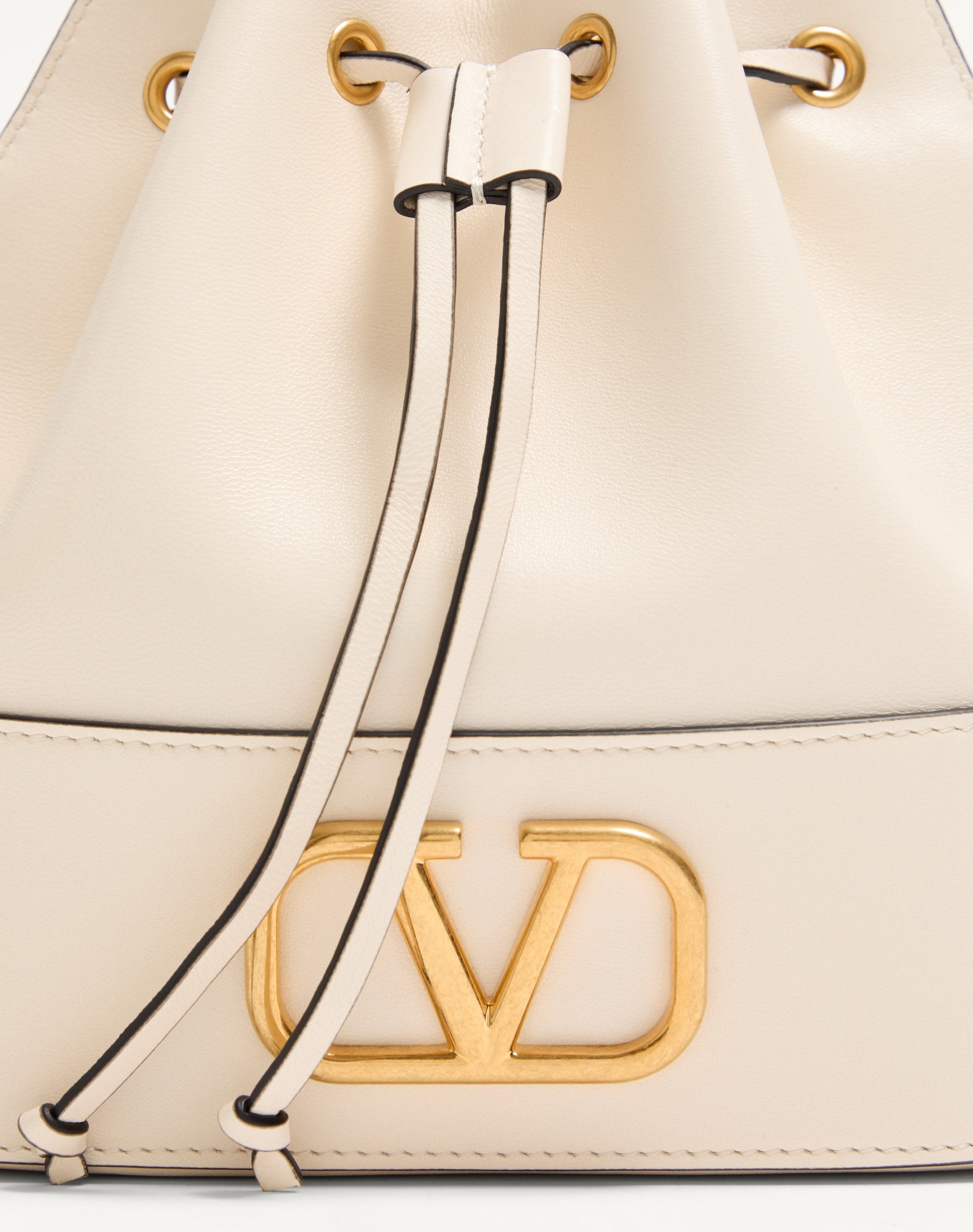 Mini Vlogo Signature Bucket Bag In Nappa Leather