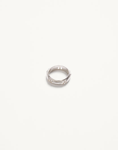 Ovalette Metal Ring